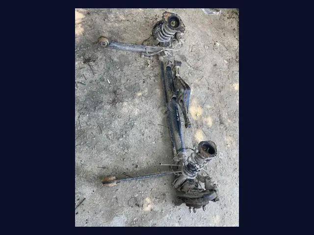 Nissan Primera ARKA DİNGİL çıkma yedek parça
