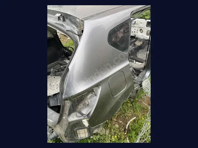 Nissan Qashqai ÇAMURLUK çıkma yedek parça