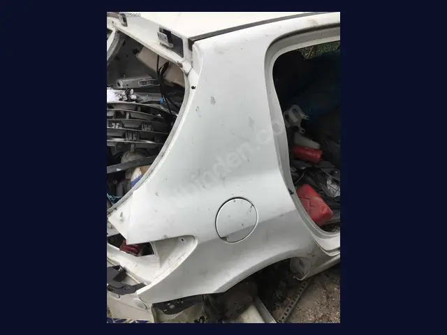 Peugeot 307 ÇAMURLUK çıkma yedek parça