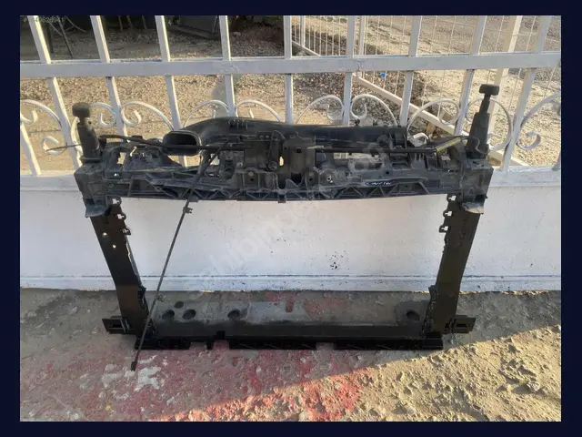 Ford Tourneo ÖN PANEL çıkma yedek parça