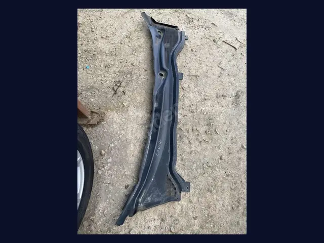 Ford Tourneo ÖN CAM IZGARASI çıkma yedek parça