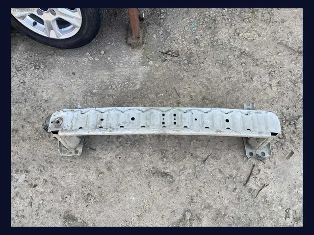 Ford Tourneo TAMPON DEMİRİ çıkma yedek parça
