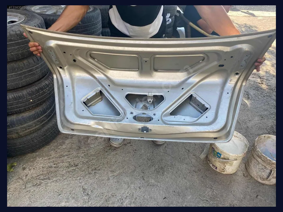 Renault Clio BAGAJ çıkma parça fotoğrafı 2