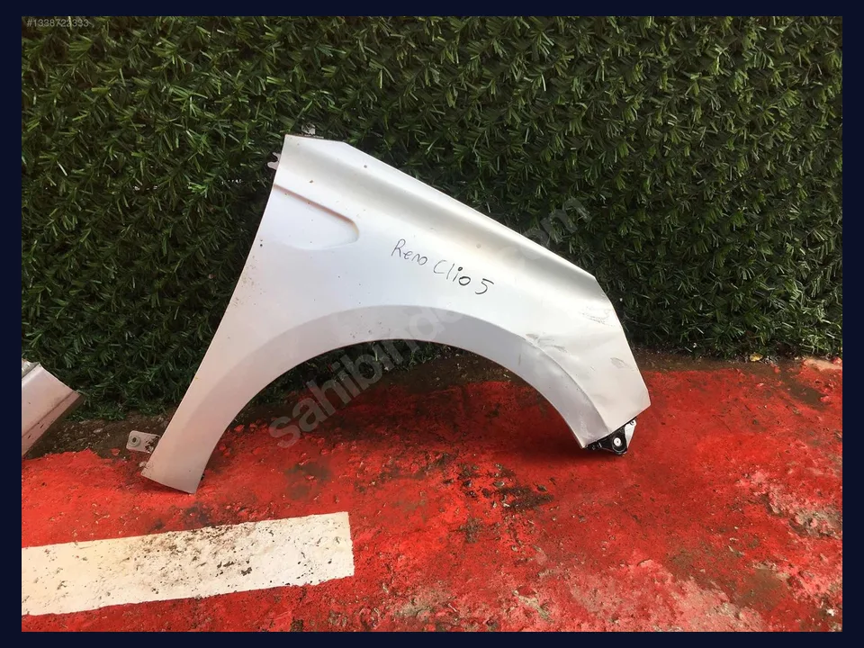 Renault Clio ÇAMURLUK çıkma parça fotoğrafı 1