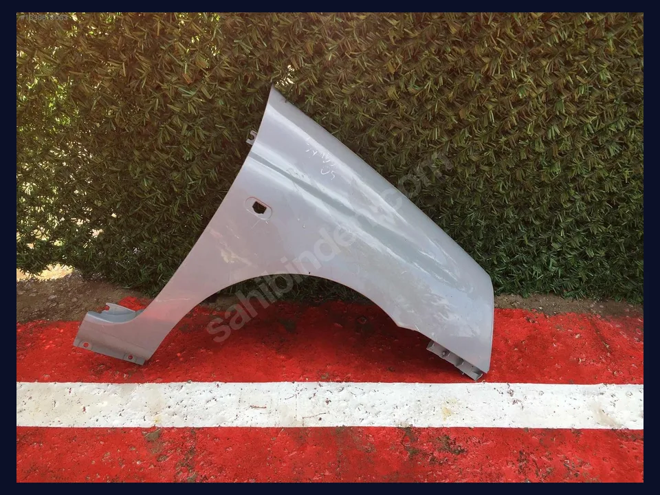 Renault Clio ÇAMURLUK çıkma parça fotoğrafı 1