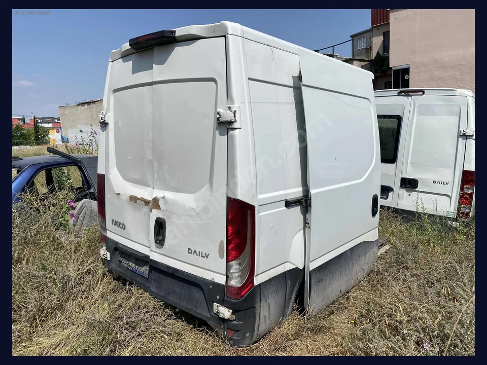 Iveco - Otoyol 70 ÇAMURLUK çıkma parça fotoğrafı 2