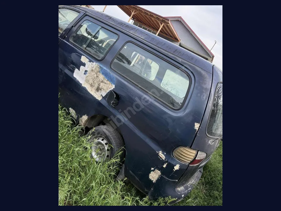 Hyundai Starex ÇAMURLUK çıkma parça fotoğrafı 1