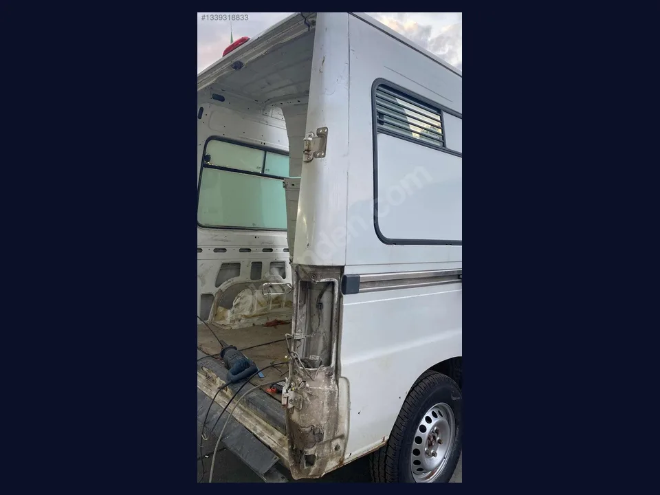 Peugeot Boxer ÇAMURLUK çıkma parça fotoğrafı 1