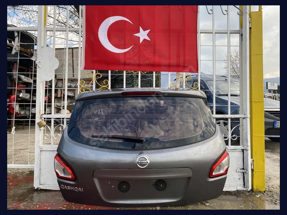 Nissan Qashqai KAPI çıkma parça fotoğrafı 1