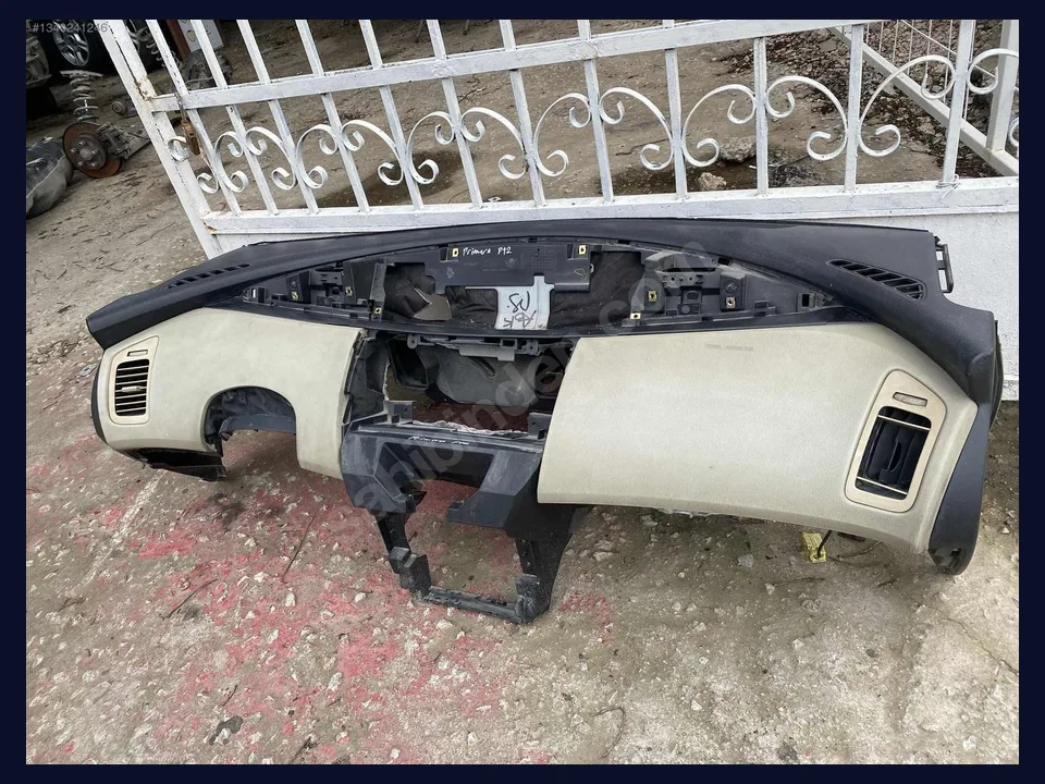 Nissan Primera TORPİDO çıkma parça fotoğrafı 3