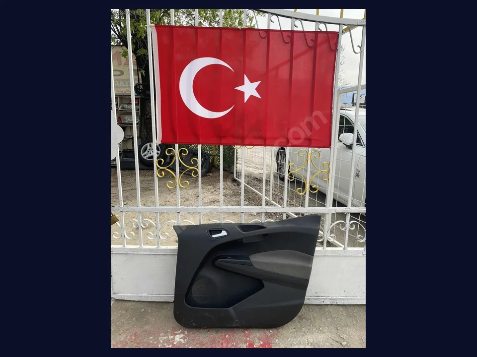 Ford Tourneo KAPI DÖŞEMESİ çıkma parça fotoğrafı 1