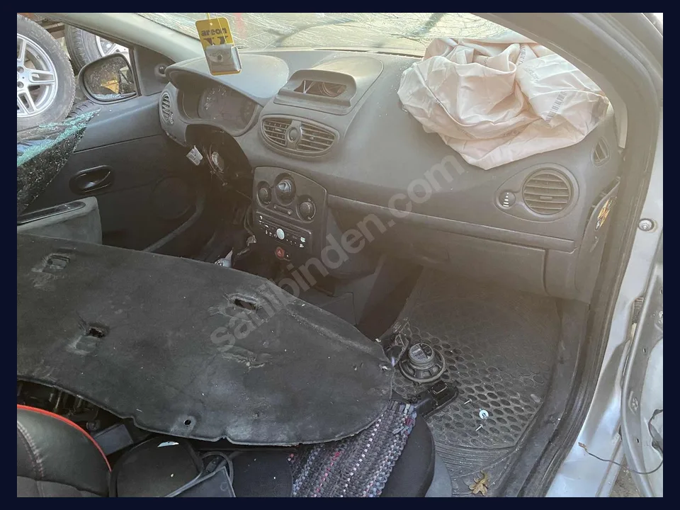 Renault Clio KOLTUK çıkma parça fotoğrafı 1