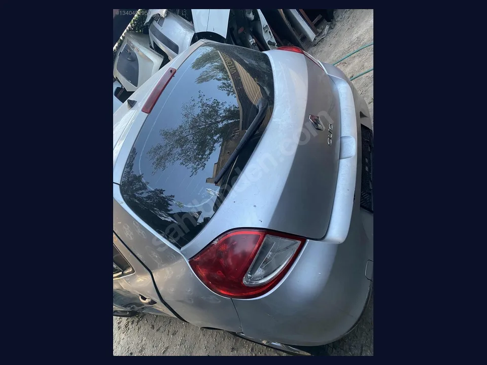 Renault Clio TAMPON (ARKA) çıkma parça fotoğrafı 1